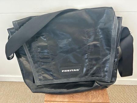 Freitag Dexter