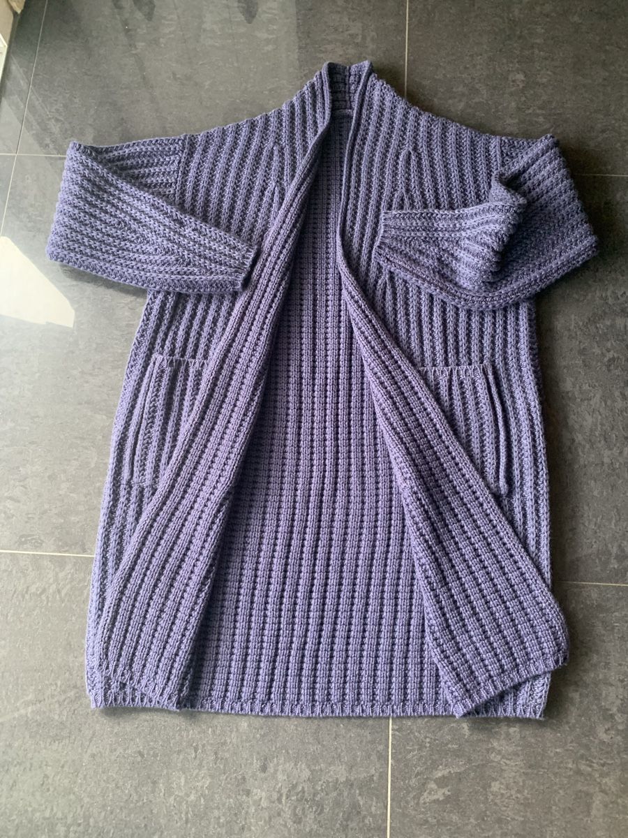 Vestes: Iris Armin Strickjacke  – D'occasion à Bergdietikon par zor_856j