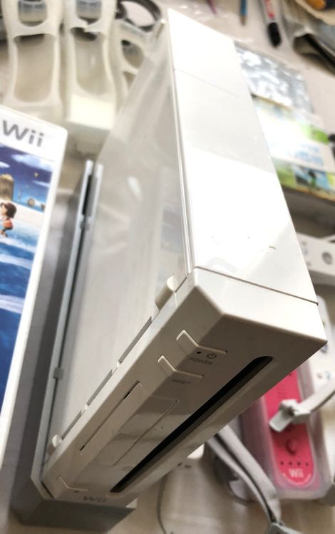 Nintendo Wii - Konsole [weiss] mit sehr viel Zubehör 2