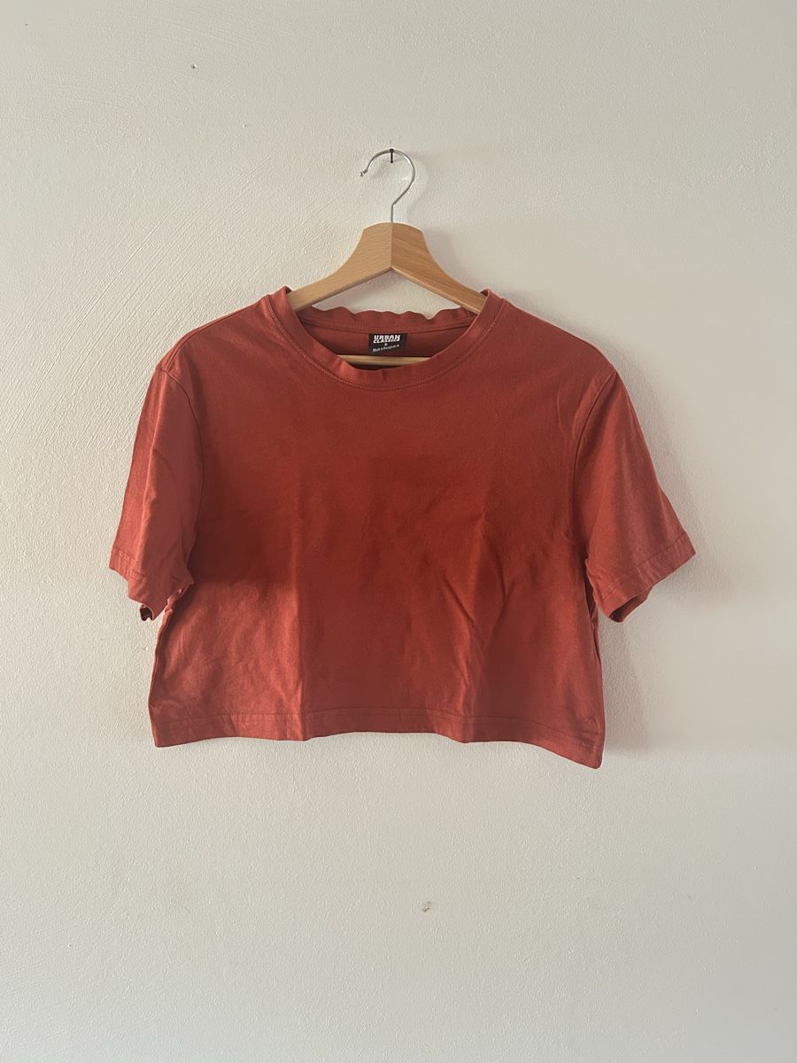 T-Shirts: Cropped Baumwoll Shirt von Urban Classics – Gebraucht aus Wetzikon ZH von rachele_nocco