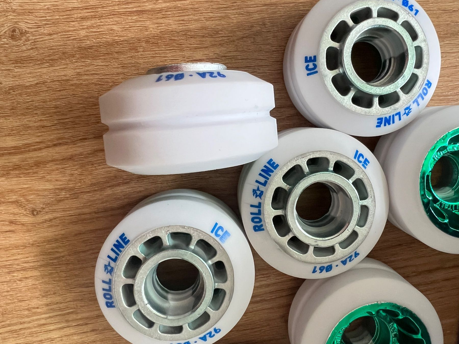 Altro per stoccaggio & trasporto: Roll Line Ice Wheels 92A - Durchmesser 61 – Nuovo e nell'imballaggio originale da Winterthur venduto da Hello088x 2