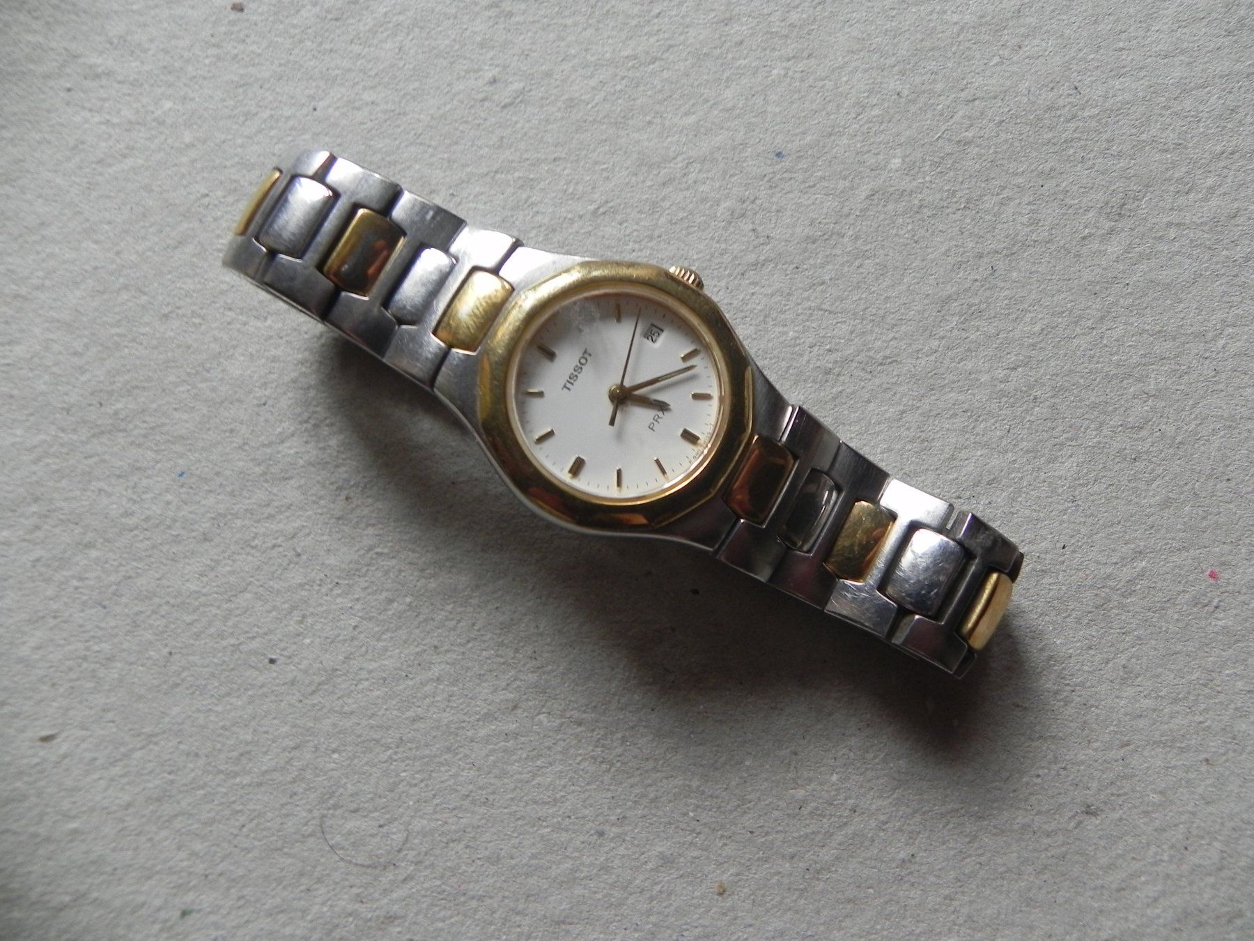 Tissot Orologi: Tissot Armband Damen Uhr – Usato da Siebnen venduto da krimsie