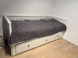 IKEA Hemnes Tagesbett weiss mit Schubladen und 2 Matratzen