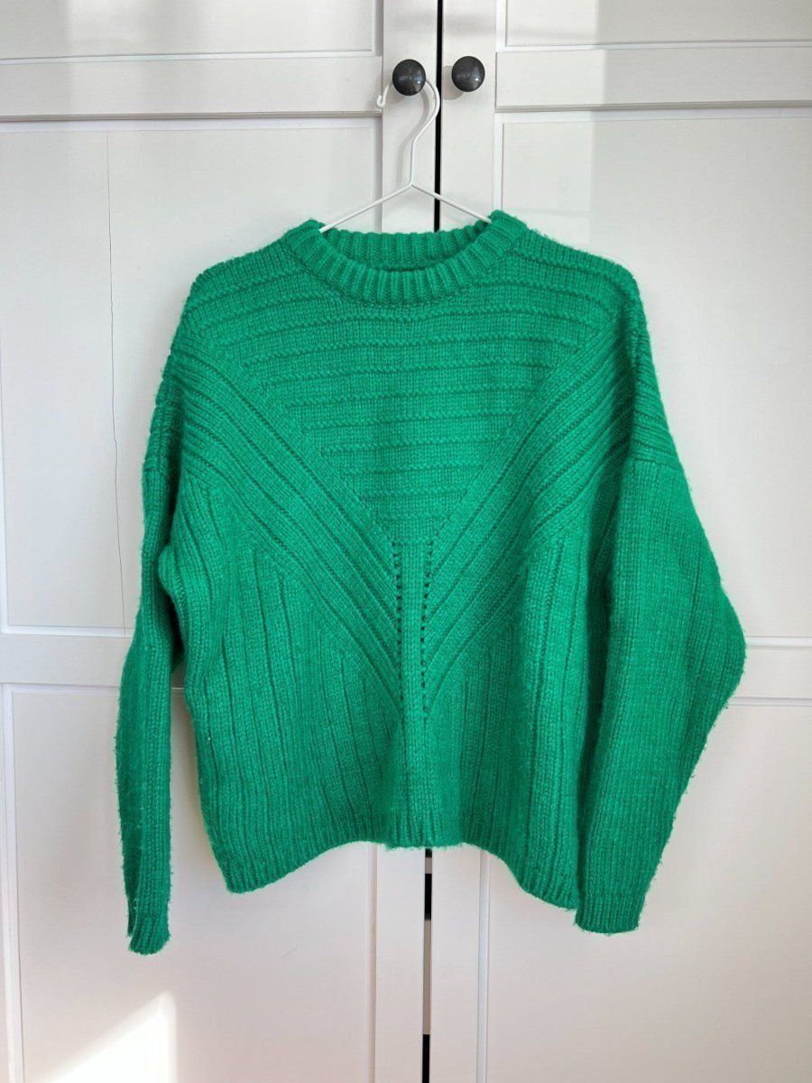 Pullover & Sweatshirts: grüner Mango Strickpullover, Size M – Gebraucht aus Muri b. Bern von SigridW