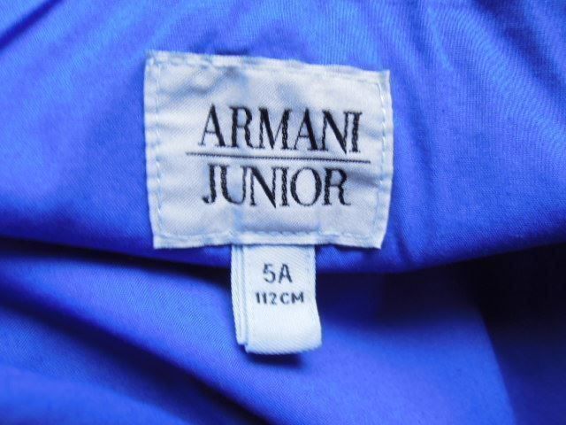 Armani Camicette, T-shirt & Top: ca. Gr. 110 ARMANI Bluse tolles Blau mit Glitzeremblem – Usato da Basel venduto da FRAU.ZAUBER.MOND 3