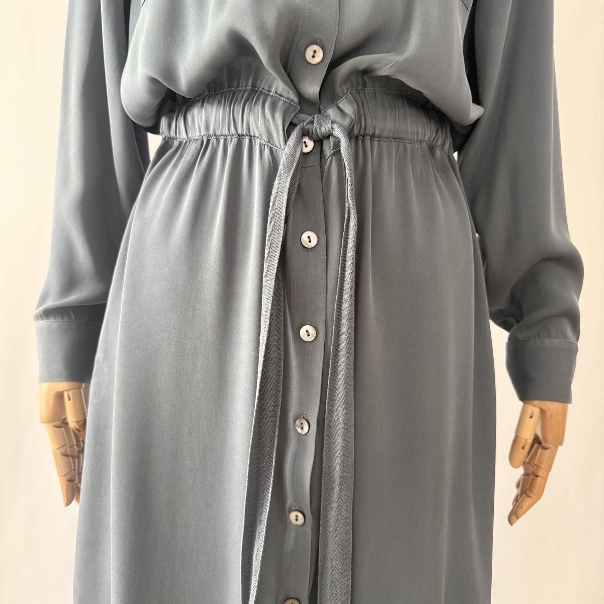 Repeat Vestiti: REPEAT Silk Dress – Usato da Emmen venduto da Avviivva_Com2023 2