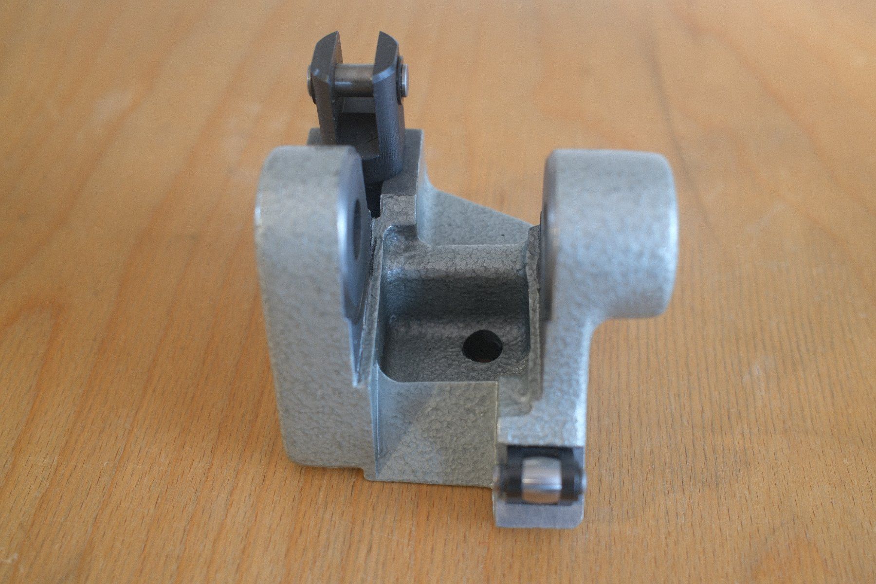 Autres pour métaux et serrurerie: mechanisches Teil. Eventuell Tornos – D'occasion à Wald ZH par pelang56 3