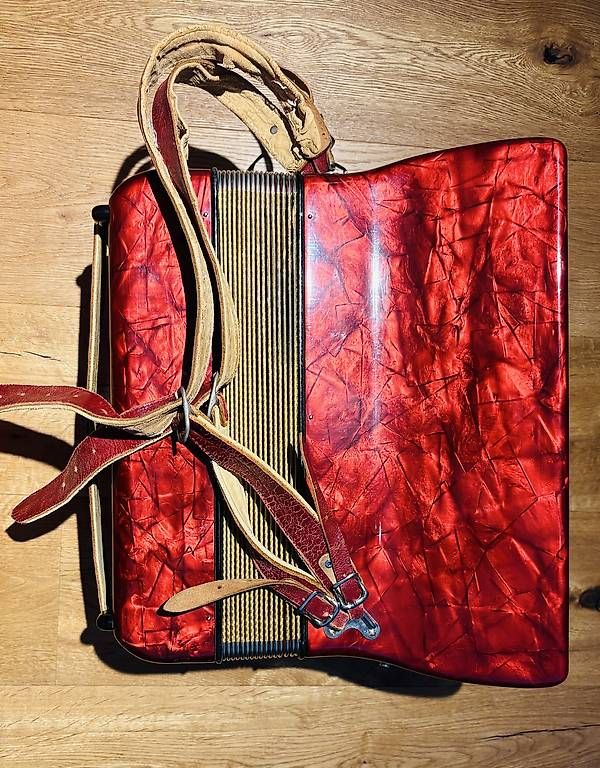 Musikinstrumente: Akkordeon Hohner Concerto 2 – Gebraucht aus Kirchleerau von svenangelo 1