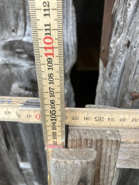 Finestre: schönes antikes Holzfenster – Usato da Thun venduto da noah_5fyb 2