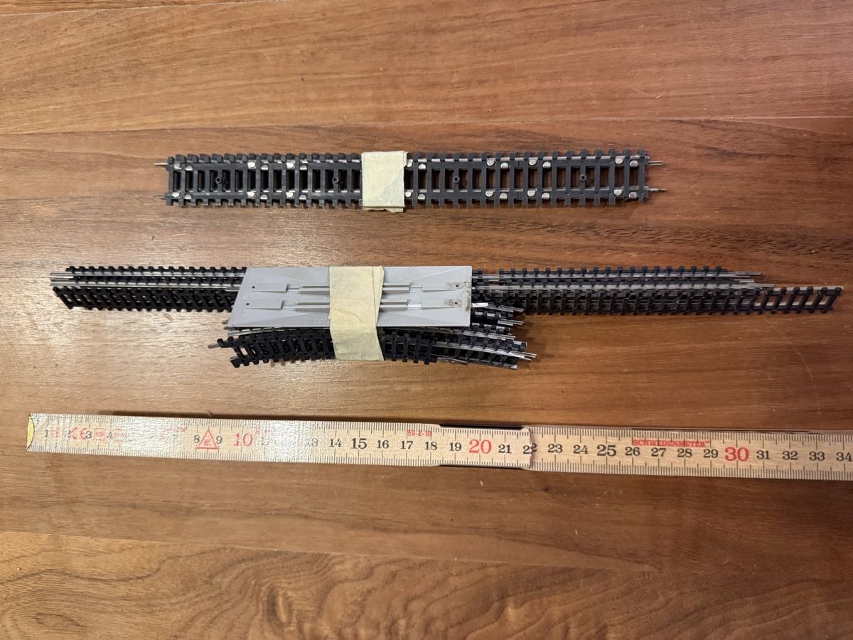 Trix Modelleisenbahnen: Model Train Tracks MiniTrix – Gebraucht aus zürich von skychef 1