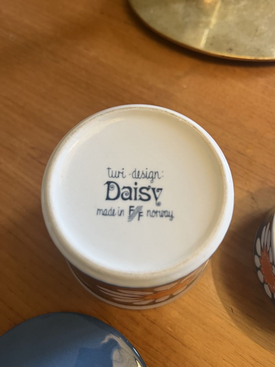 Set di piatti: 2 rare figgjo flint Turi Design Daisy – Usato da Zürich venduto da bilde 2