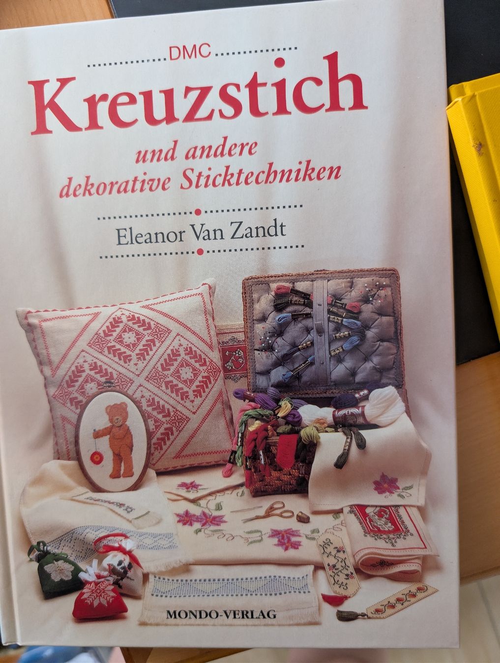Libri: Kreuzstich Buch  – Usato da Bern venduto da berneroberlaenderin