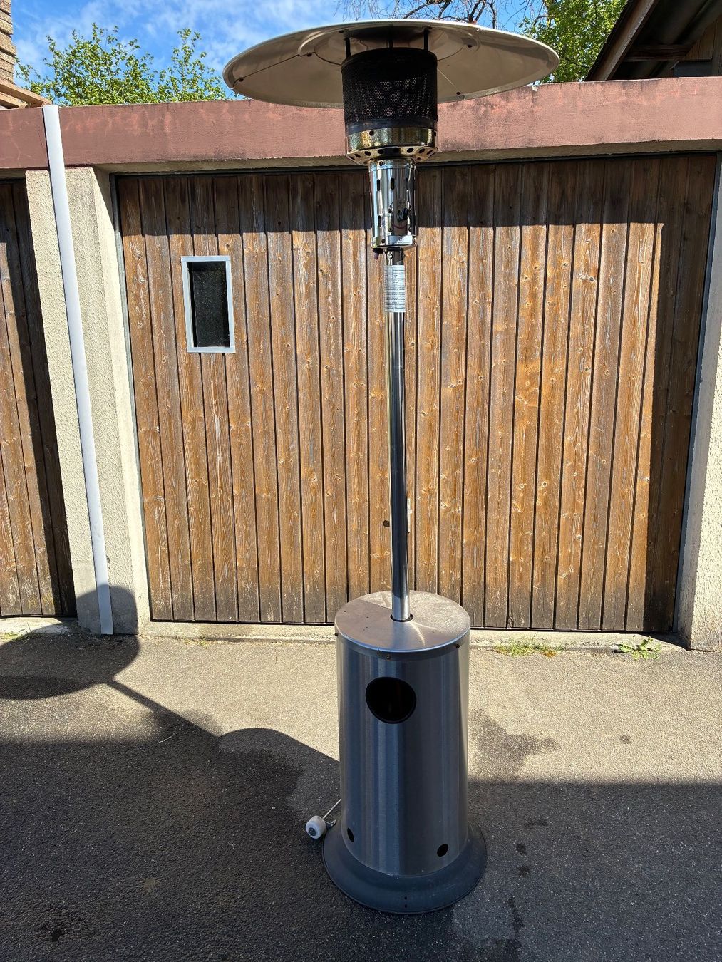 Radiatori: Terrassenheizstrahler Brolly – Usato da Langenthal venduto da hansjoggi7