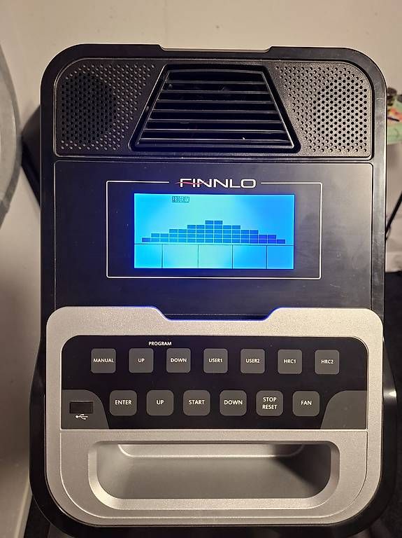 Finnlo Vélos d'appartement: Crosstrainer finnlo ellypsis e3000 – D'occasion à Weinfelden par fishfood 1