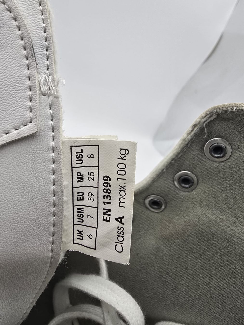 Pattini da ghiaccio: Fila Schlittschuhe – Usato da Adligenwil venduto da Die-Fundgrueb 4