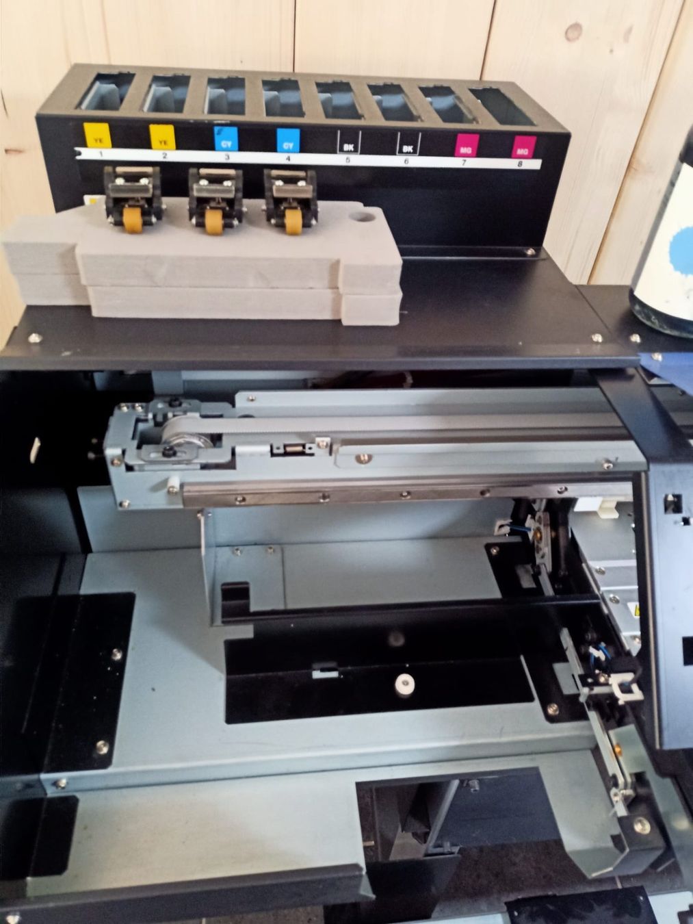 Roland Stampanti: Plotter Roland VS-540 Grossformatdrucker, Print & Cut – Usato da Chur venduto da slim777 4
