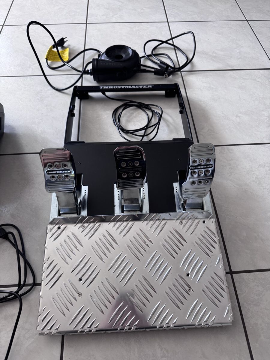 Thrustmaster Controller: THRUSTMASTER TS-PC RACER Ferrari 488 Challenge Edition – Usato da Olsberg venduto da __Beni__ 4