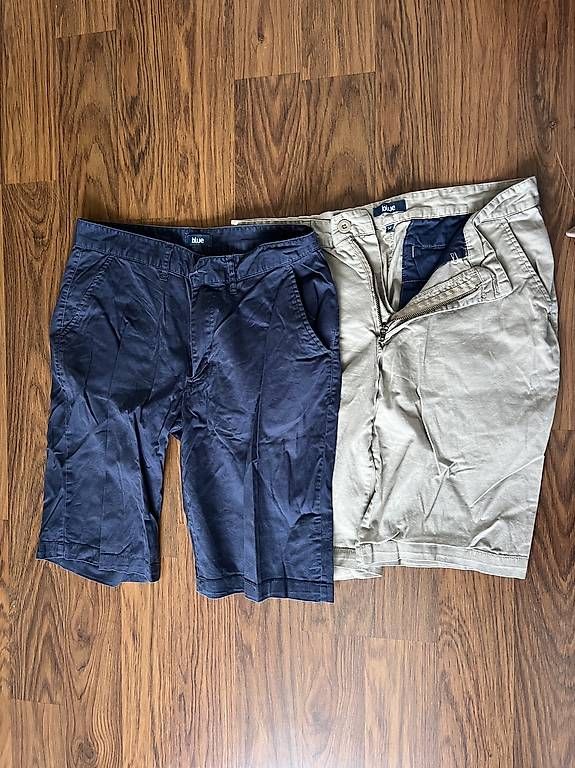 Pantaloni: 3er Set Kurze Hose, Grösse M – Usato da Fällanden venduto da fai_n5tr 1