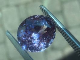 SPINEL  pinkish / violet  oval  3.15cts  Sri Lanka