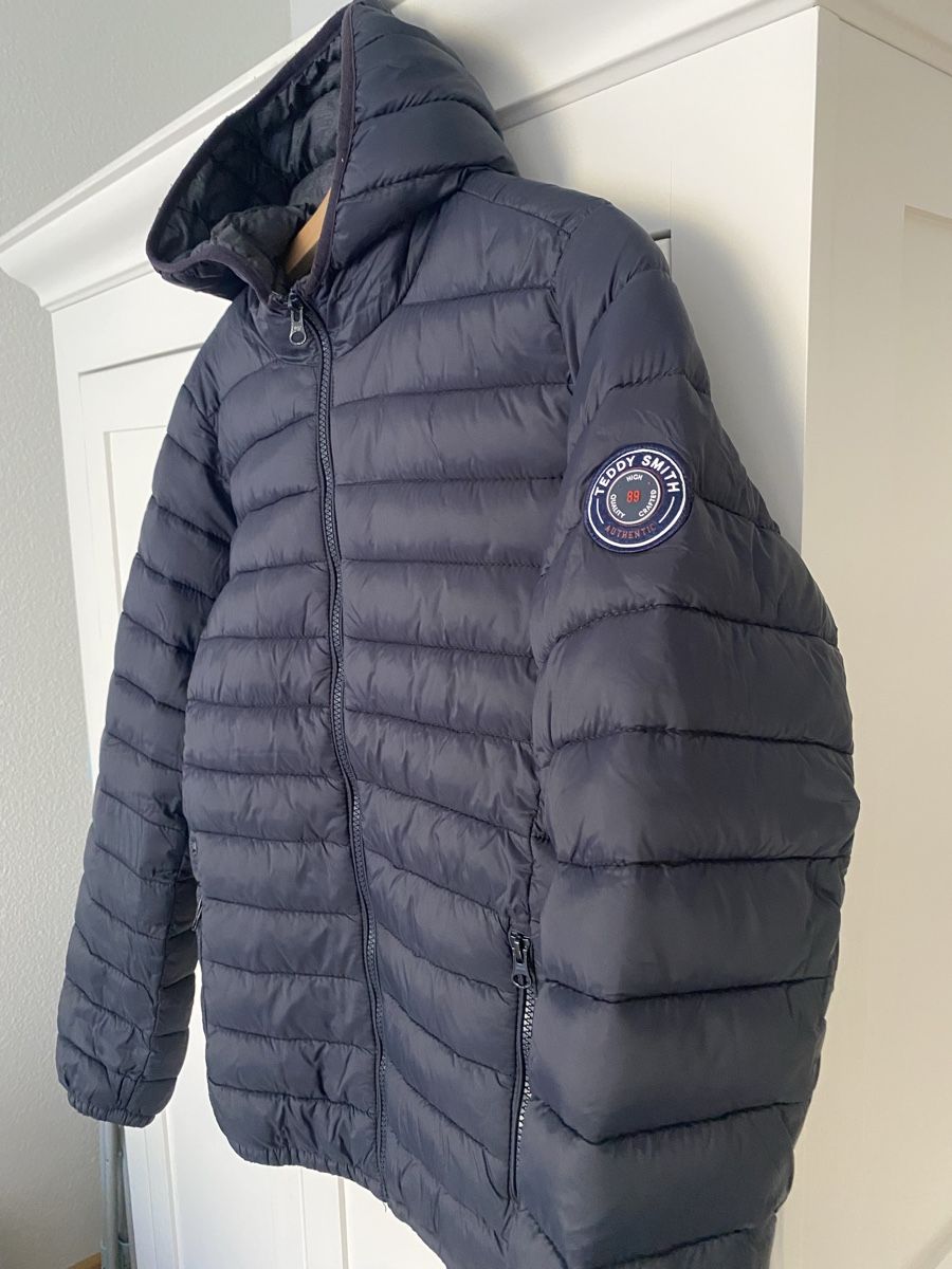Giacche & Cappotti: Kinder-Steppjacke von Teddy Smith Grösse 174 – Usato da Aesch BL venduto da Gamazoru 1