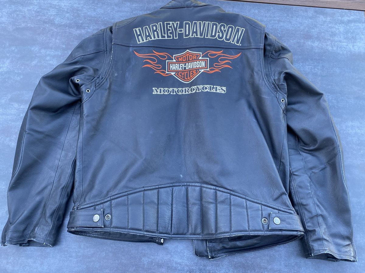 Harley-Davidson Jacken: HARLEY-DAVIDSON Lederjacke – Gebraucht aus Eiken von Carcharias 1