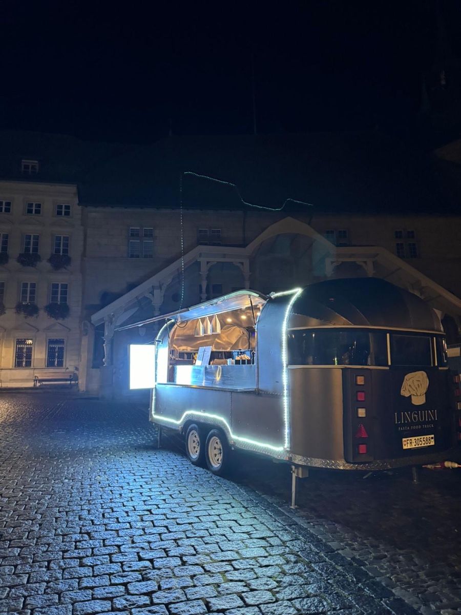 Rimorchi: Food-Truck – Usato da Estavayer-le-Lac venduto da syl_8rh2 4