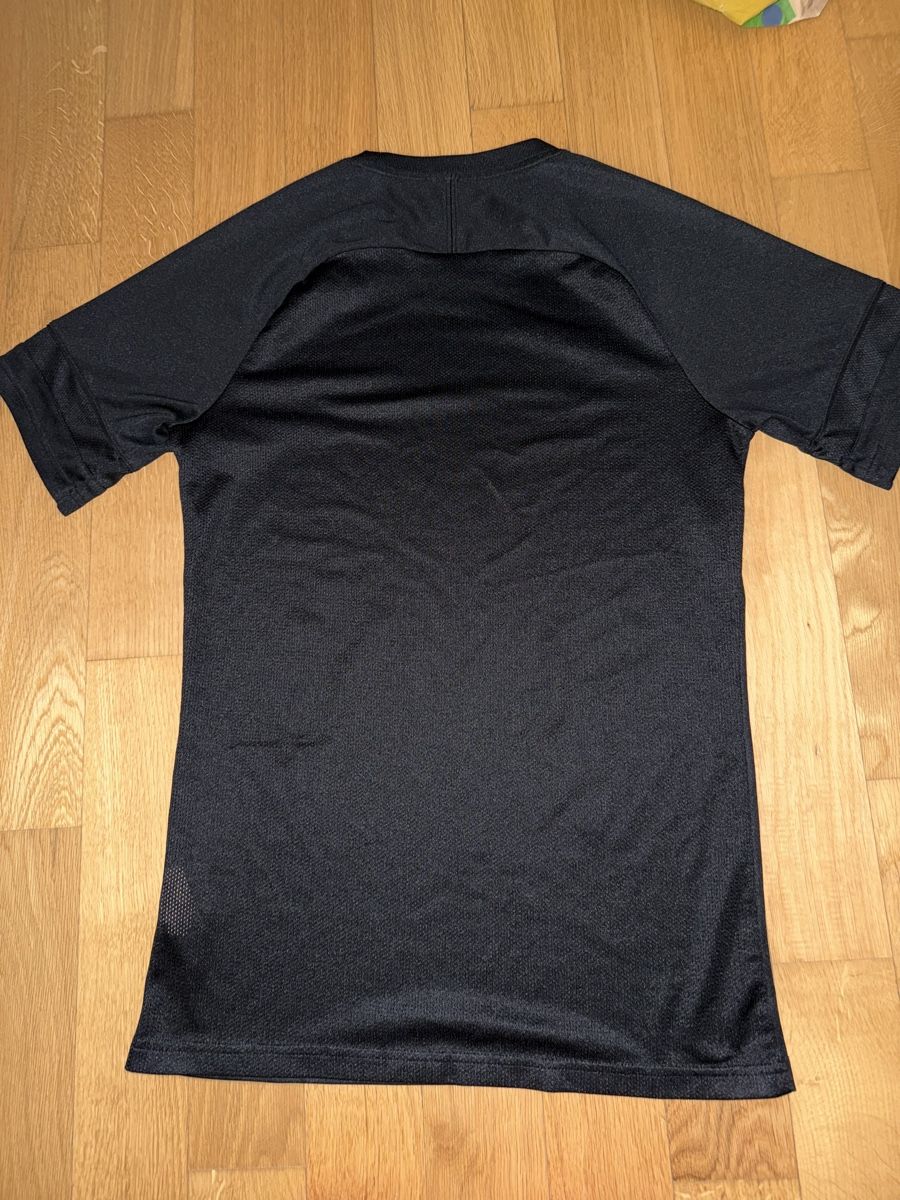 Nike T-shirt: Nike Trainingsshirt Grösse S – Usato da Winterthur venduto da yar_dpp8 2