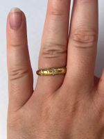 RING GOLD MIT MUSTER UND STEINEN
