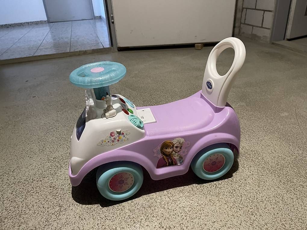Veicoli per bambini: Frozen Auto – Usato da Maschwanden venduto da Ddorf