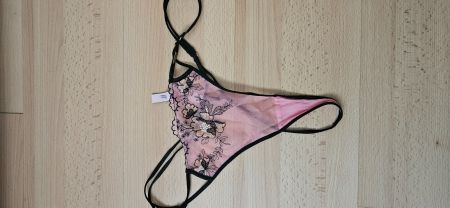 String comme neuf porté 1X (b)
