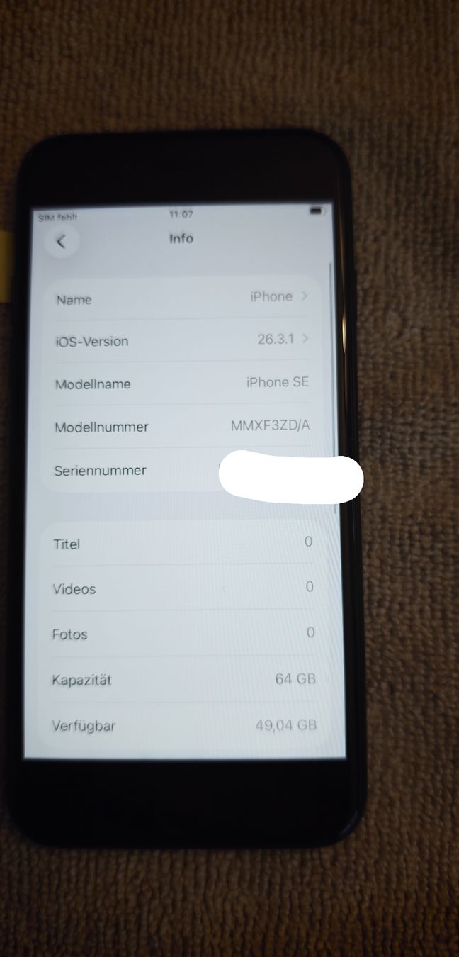 Apple Telefoni cellulari / Smartphones: Apple iPhone SE 2022 - 64 GB – Usato da Volketswil venduto da Dbx_856 1