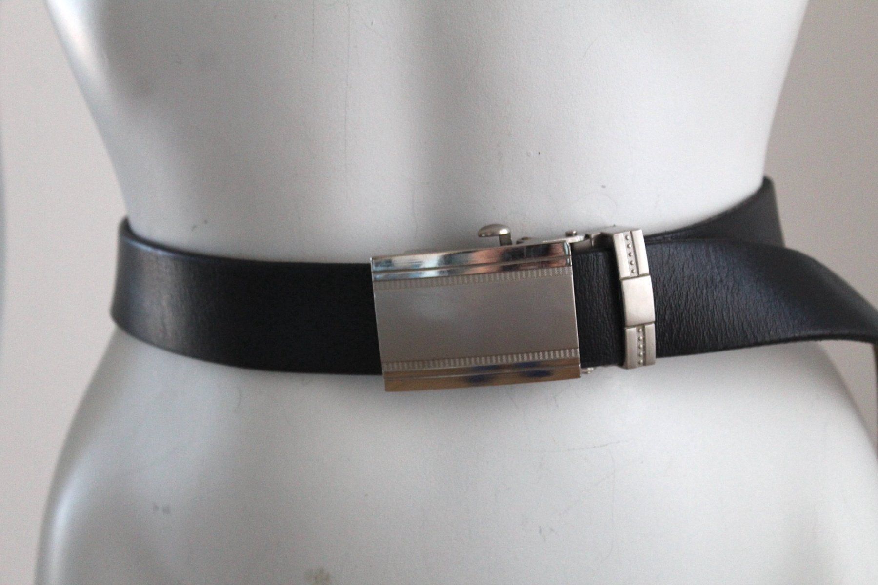 Gürtel: Gurt, verm. Leder, 107 x 3 cm. – Gebraucht aus Locarno von madame-tus-sauds 3