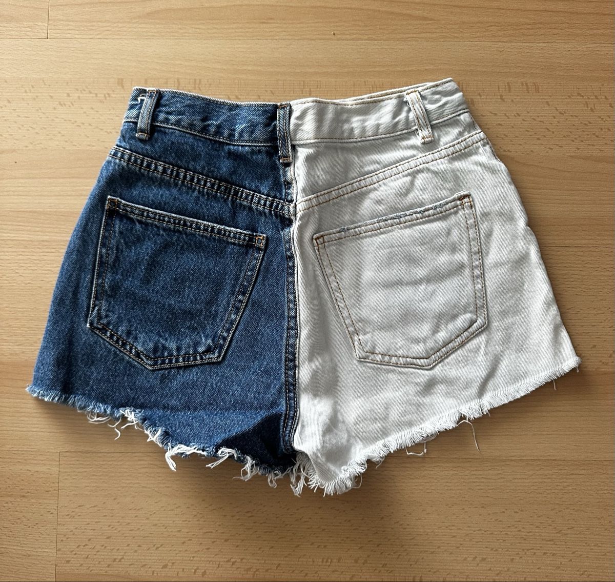 Pull&Bear Jeans: Jeansshorts, Grösse 34, Pull&Bear – Usato da Lampenberg venduto da Graziella_ 1
