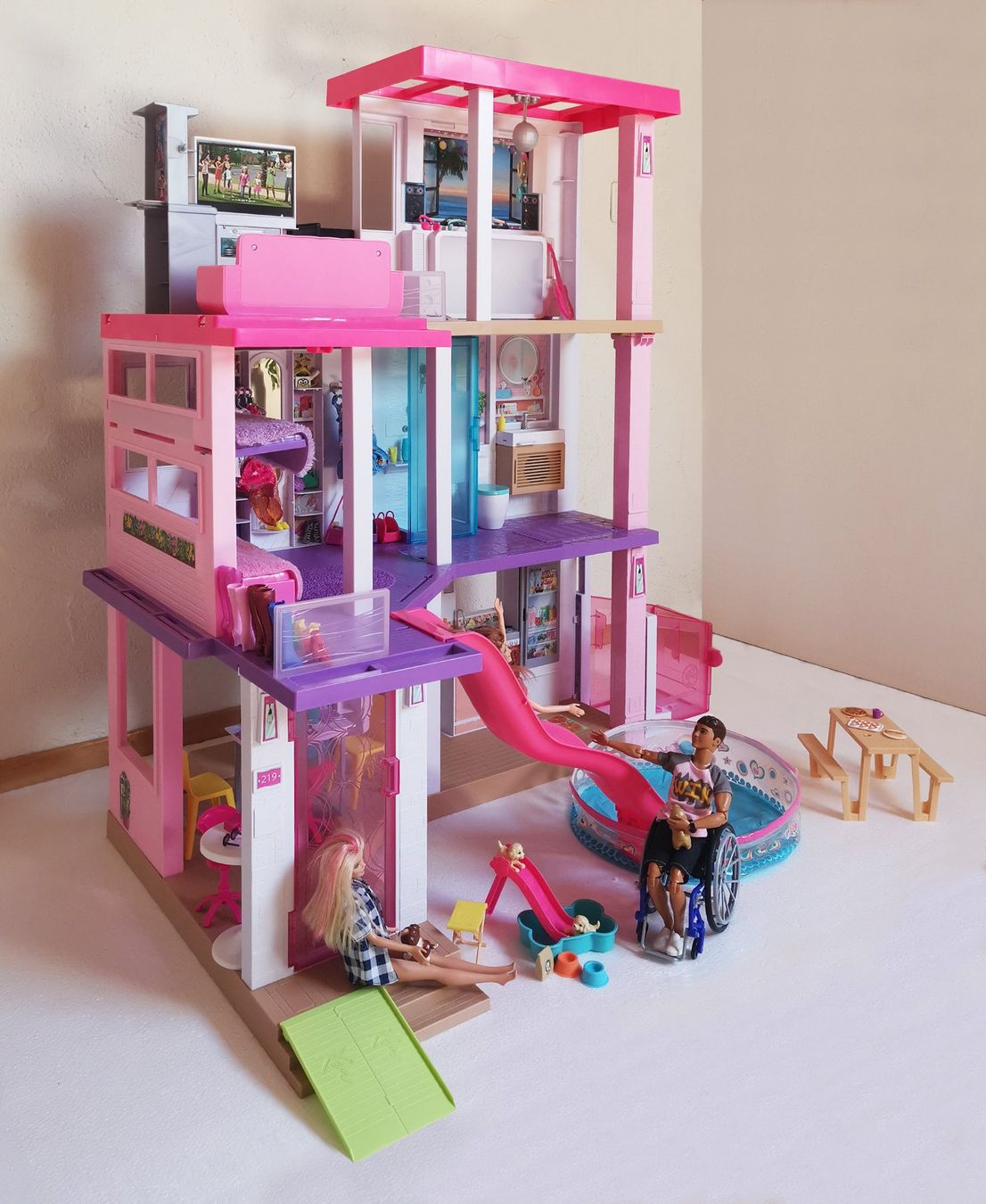 Barbie Puppenhäuser & -möbel: Barbie Traumhaus Strandvilla – Gebraucht aus Altendorf von Hauckke 1