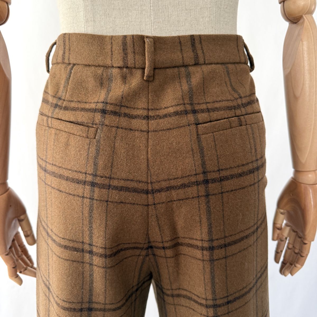 Pantaloni: POMANDERE Wool Trousers – Nuovo (secondo la descrizione) da Emmen venduto da Colette-Juliette 5