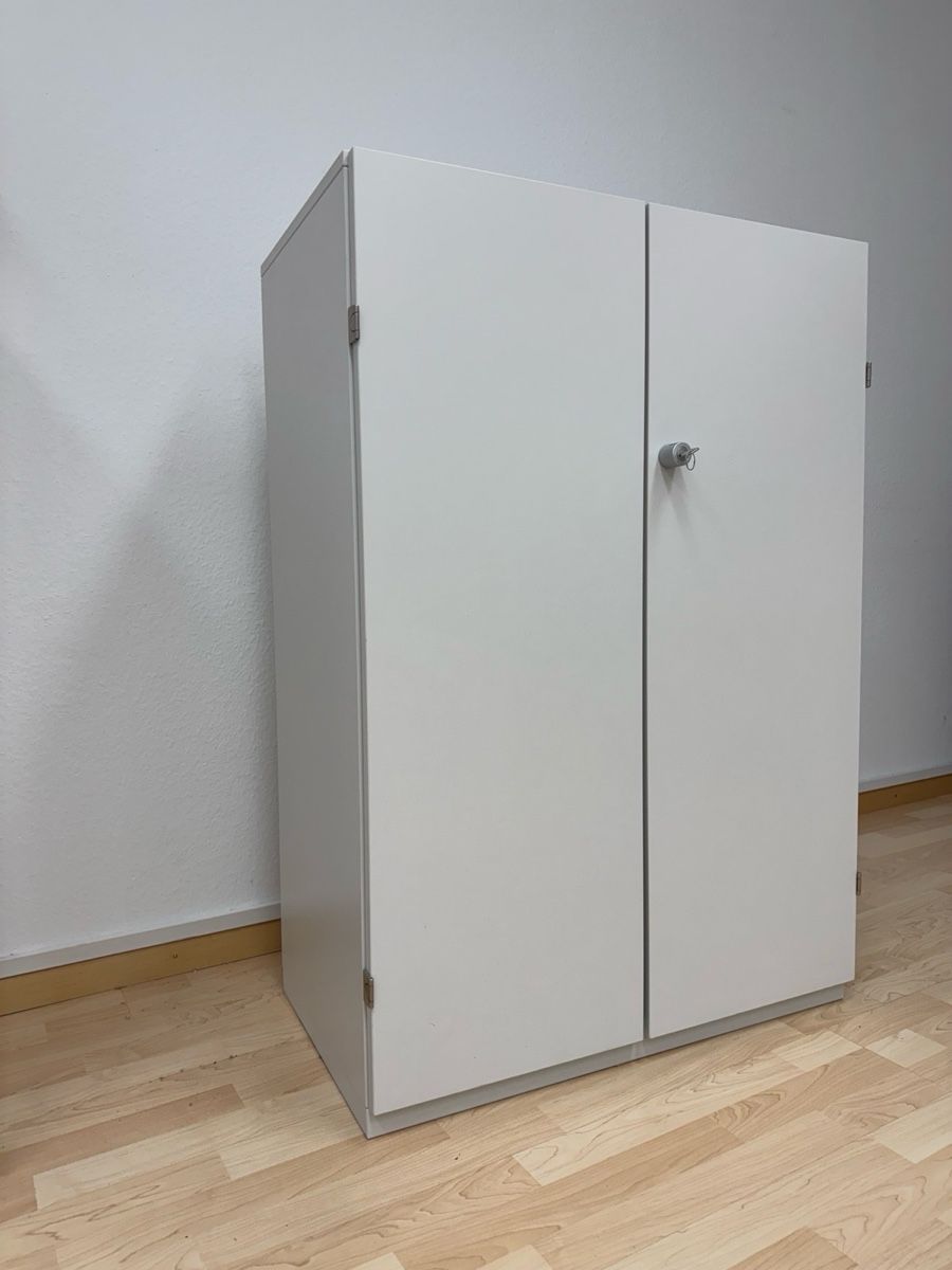 Cassettiere: Büro Kommode Schrank WSA – Usato da Frauenfeld venduto da mulo12345