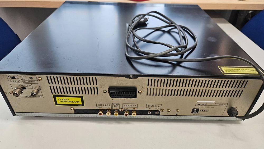 Sony Lettore multimediale & Streamer: SONY MDP-212 Laser disk multi player – Difettoso da Préverenges venduto da san_2wc2 4