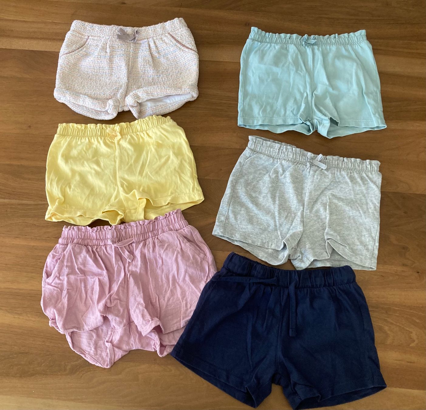 Lotti & Set di vestiti: Mädchen Paket Grösse 86 – Usato da Fieschertal venduto da Jordanja11 3