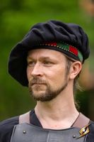 Barett, Kopfbedeckung Mittelalter