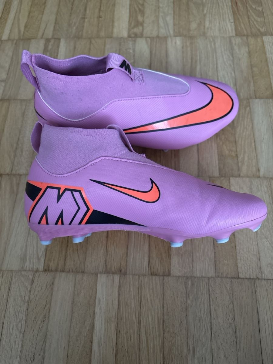 Nike Scarpe per ragazzi: Fussballschuhe Gr. 36,5 – Usato da Herisau venduto da sen_8w8b 1