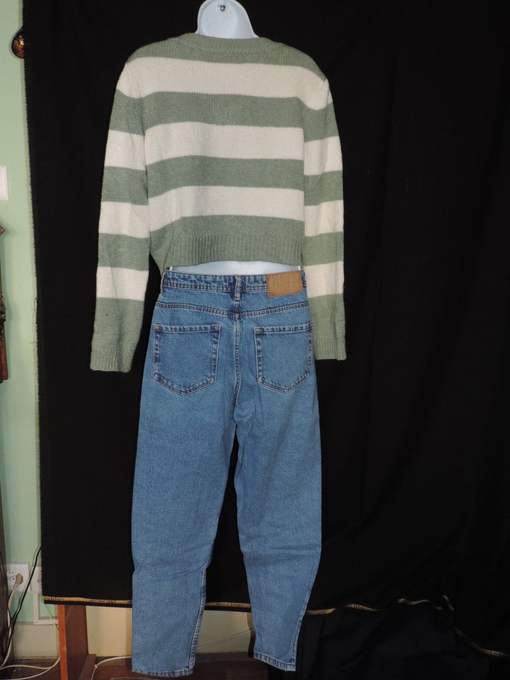 Jeans: jeans et 2 pulls – Gebraucht aus Genève von Axelle333 6