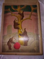 Puzzle aus Holz im Schuber
