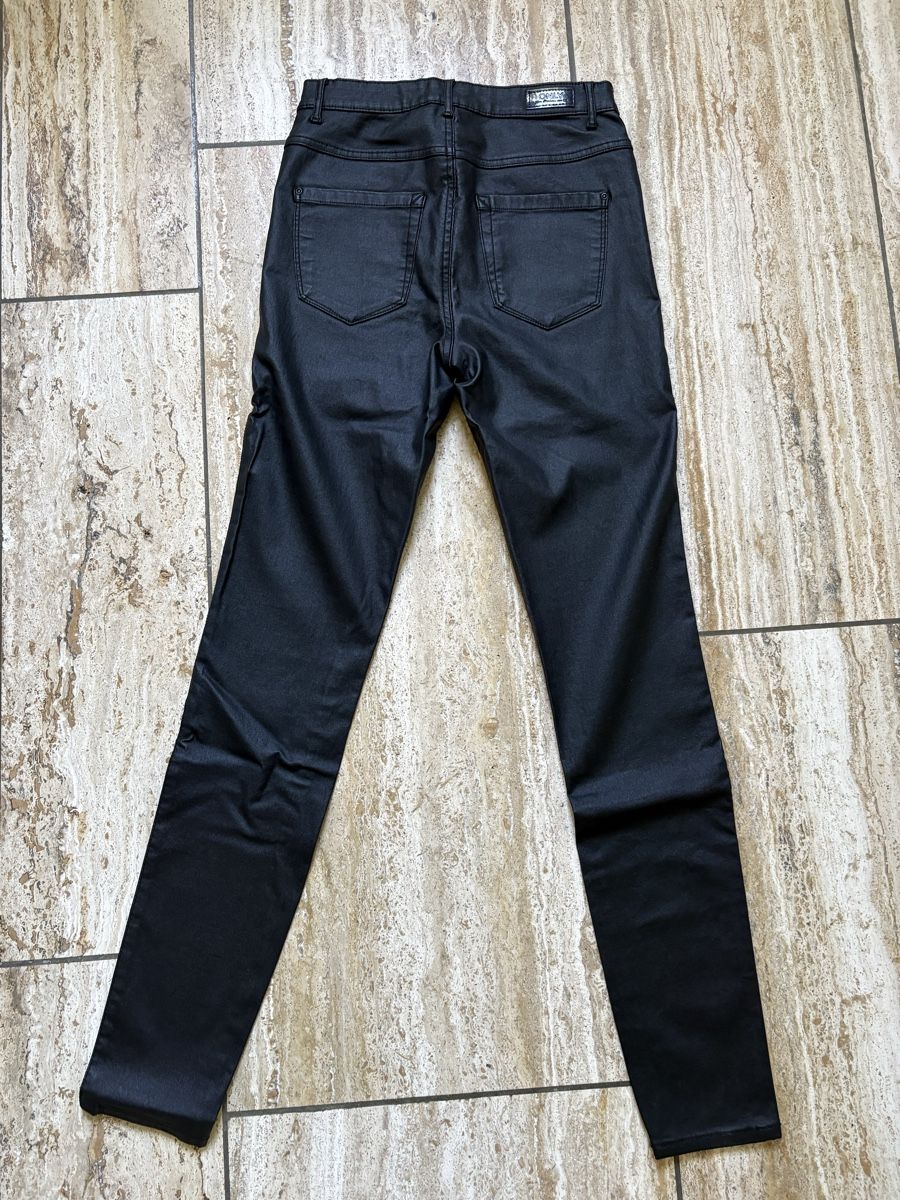 Only Pantaloni: Only Lederimitat Jeans Gr. M/32 – Usato da Nürensdorf venduto da Yellowstone09 1