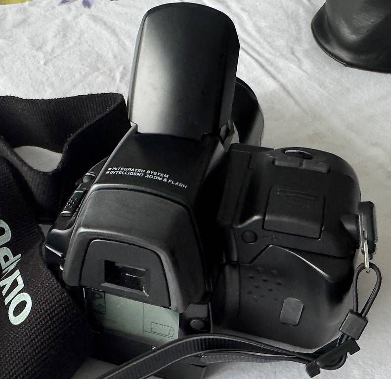 Fotocamera: Olympus is 1000 – Usato da Heerbrugg venduto da lamm 1
