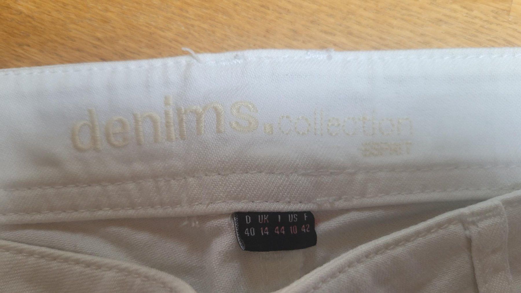 Esprit Pantaloni: Sommerhose weiss von Esprit, Grösse 40 – Nuovo (secondo la descrizione) da Neschwil venduto da flower_69 1