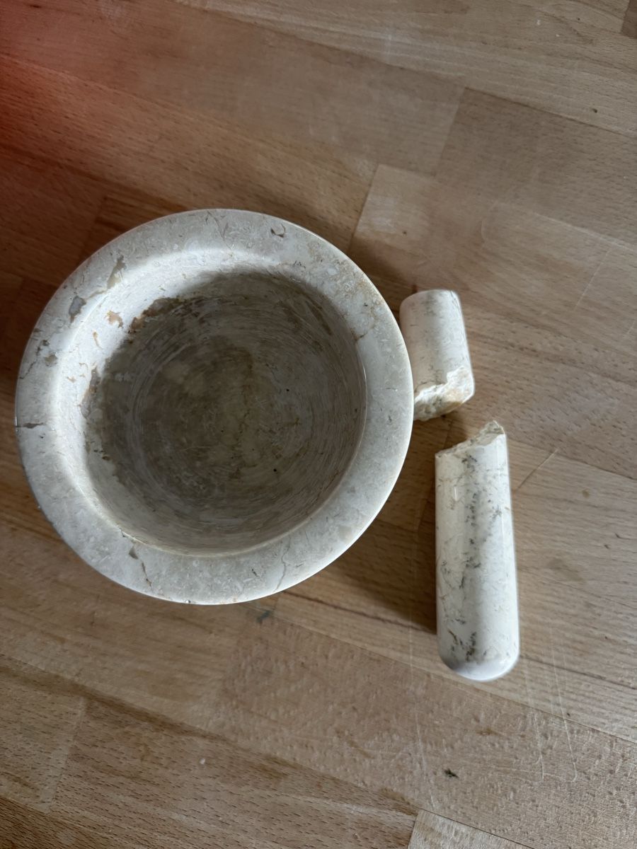 Sonstiges für das Kochen & Backen: Mörser mit Stössel Marmor deffekt – Defekt aus Frutigen von fabifabi03 1