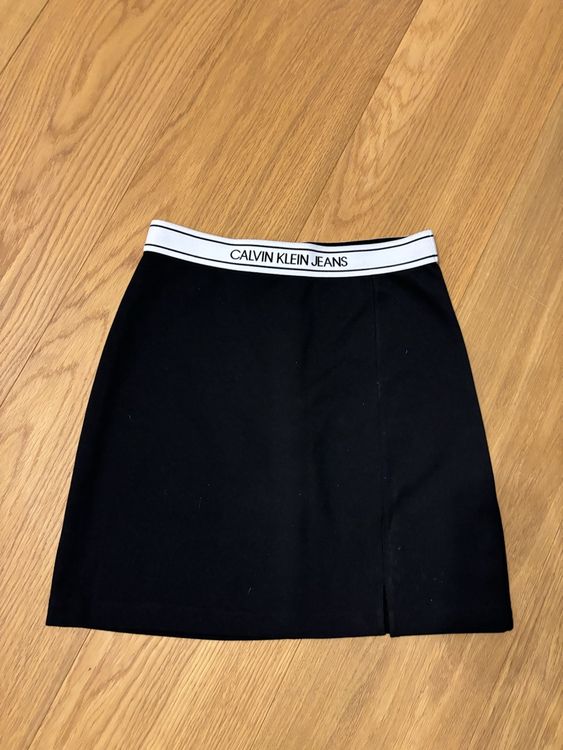 Calvin Klein Rock (Gebraucht) in Basel für CHF 20 – mit Lieferung auf ...