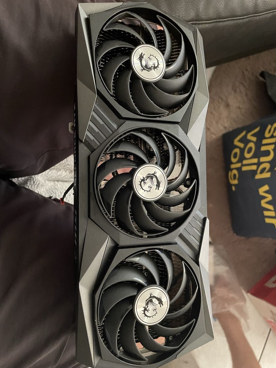 Componenti elettronici: Kühler für rtx 3080ti msi   – Usato da Hochfelden venduto da Kinga69