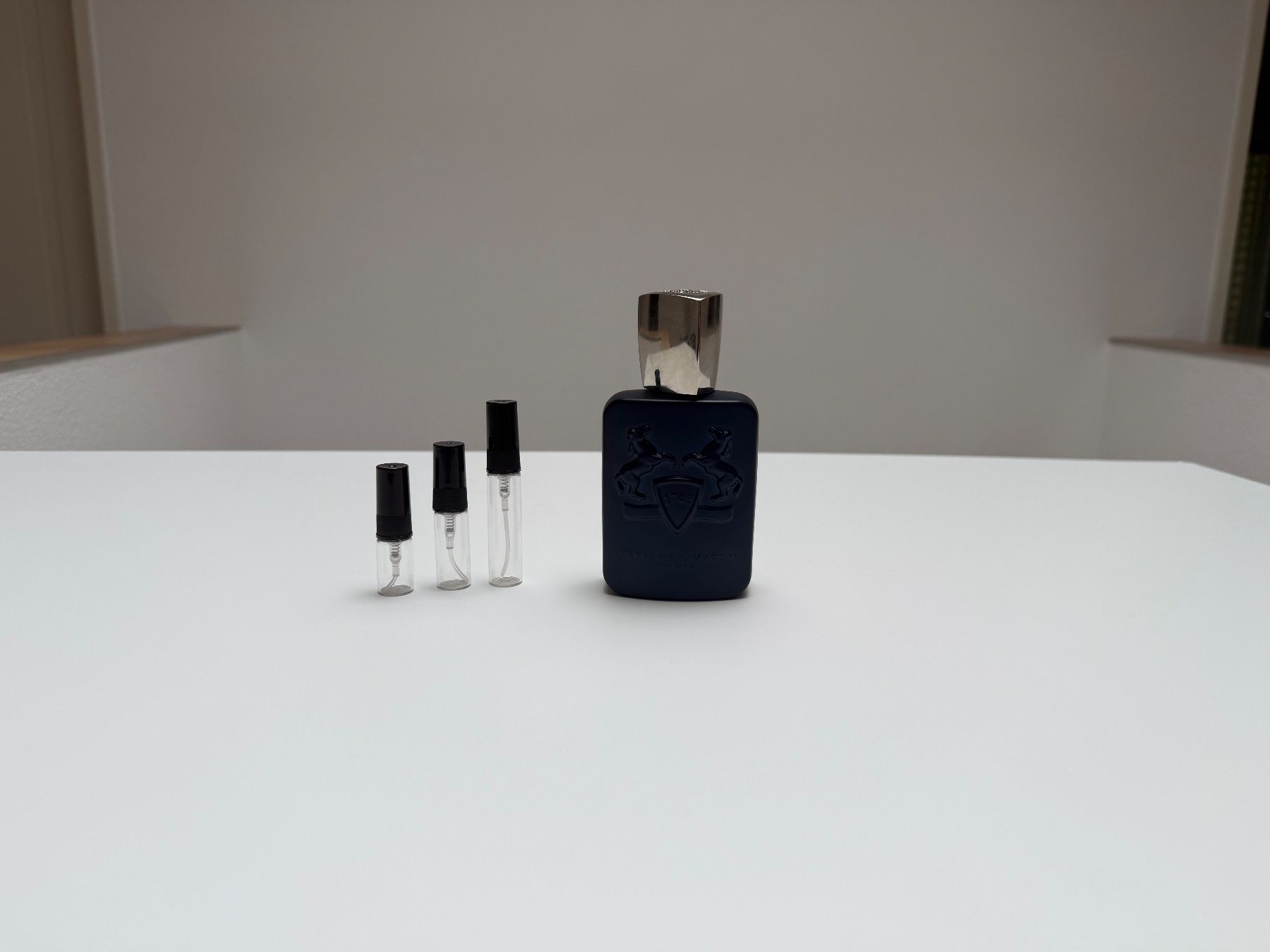Profumi & Eau de Toilette: Parfums de Marly Layton Abfüllung 5ML – Usato da Laufen venduto da pocketscents_ch