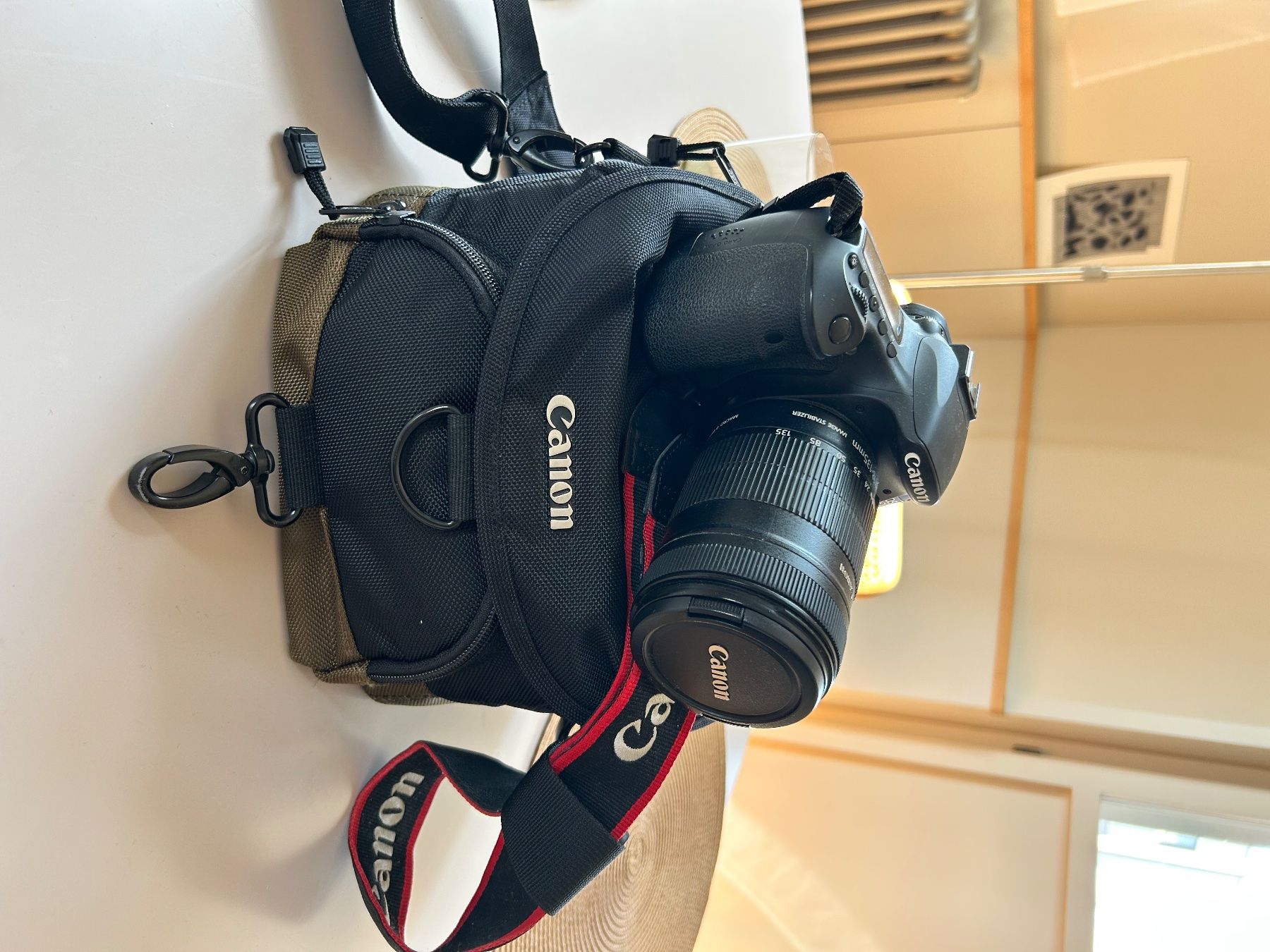 Canon Fotocamera: Spiegelreflexkamera Canon EOS 60D inkl. Tasche – Usato da Mörschwil venduto da patrizia_fani